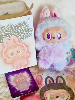 POPMART Big Into Energy Labubu LUCK Plushie Keychain New Condition 💜🌸✨